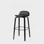 Tabourets de bar minimalistes en bois avec repose-pieds pour la cuisine
