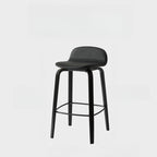 Tabourets de bar minimalistes en bois avec repose-pieds pour la cuisine