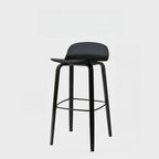 Tabourets de bar minimalistes en bois avec repose-pieds pour la cuisine