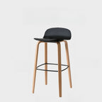 Tabourets de bar minimalistes en bois avec repose-pieds pour la cuisine