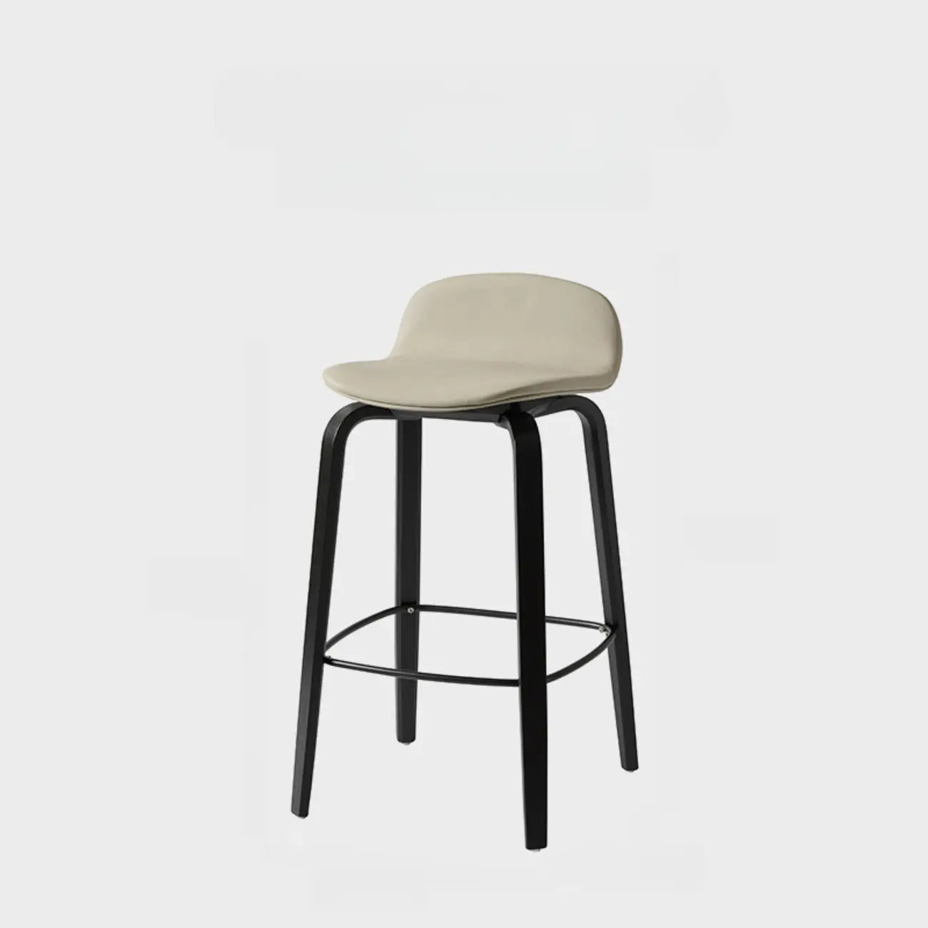 Tabourets de bar minimalistes en bois avec repose-pieds pour la cuisine