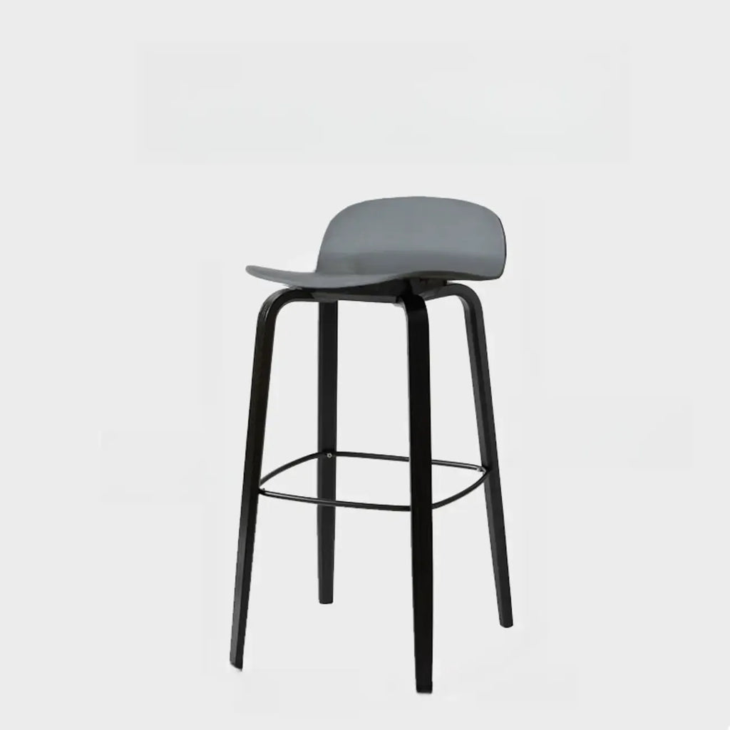 Tabourets de bar minimalistes en bois avec repose-pieds pour la cuisine