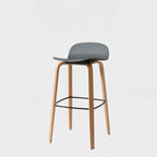 Tabourets de bar minimalistes en bois avec repose-pieds pour la cuisine