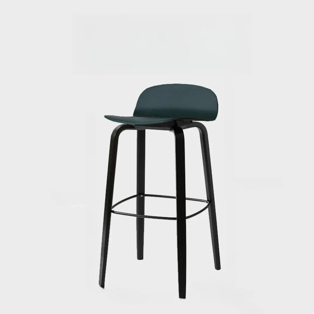 Tabourets de bar minimalistes en bois avec repose-pieds pour la cuisine