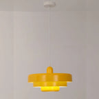 Suspension design en fer blanc à étages pour salon
