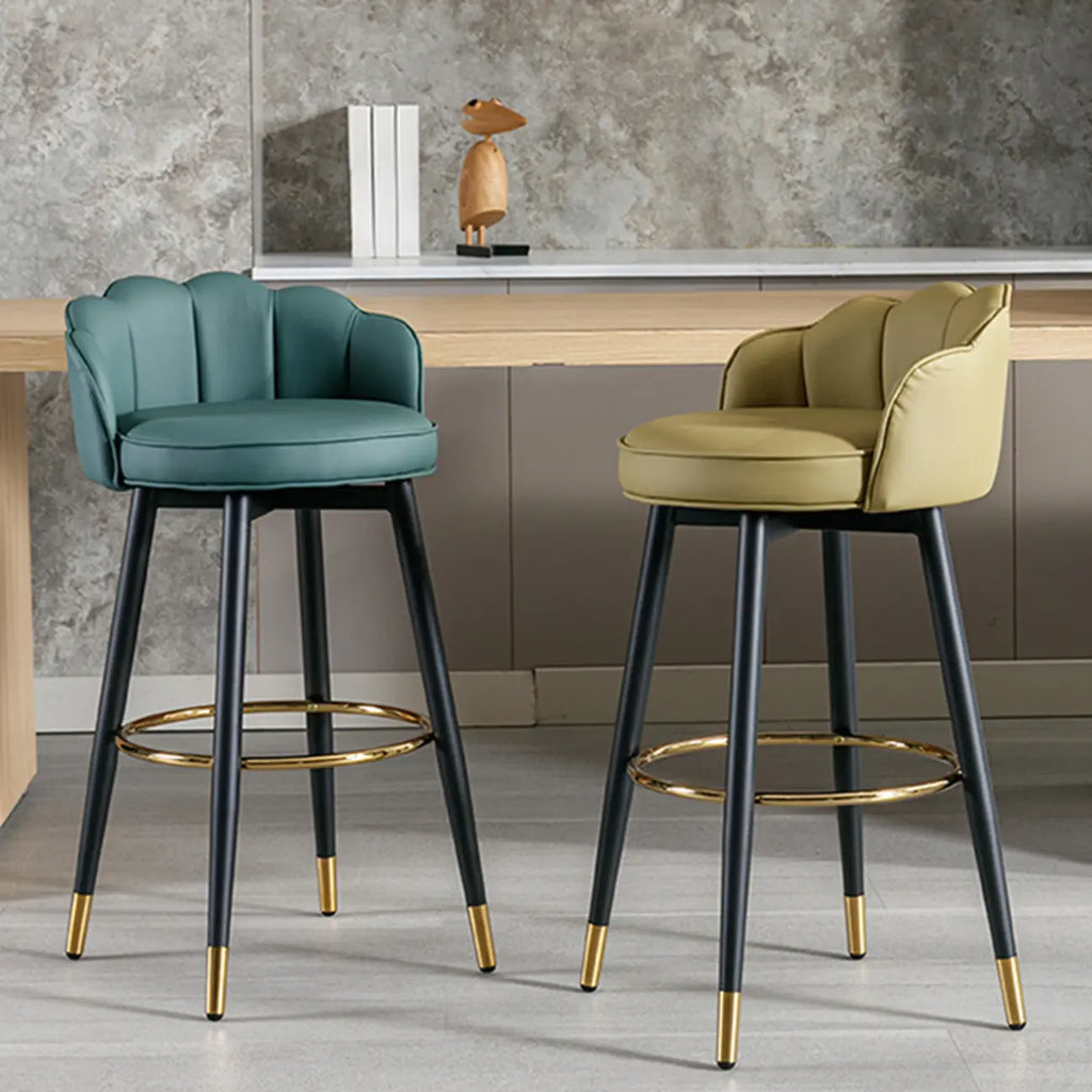 Sgabello da bar in pelle girevole a 360° altezza bancone