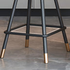 Tabouret de bar minimaliste en métal noir et cuir rembourré