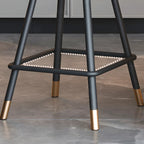 Tabouret de bar minimaliste en métal noir et cuir rembourré