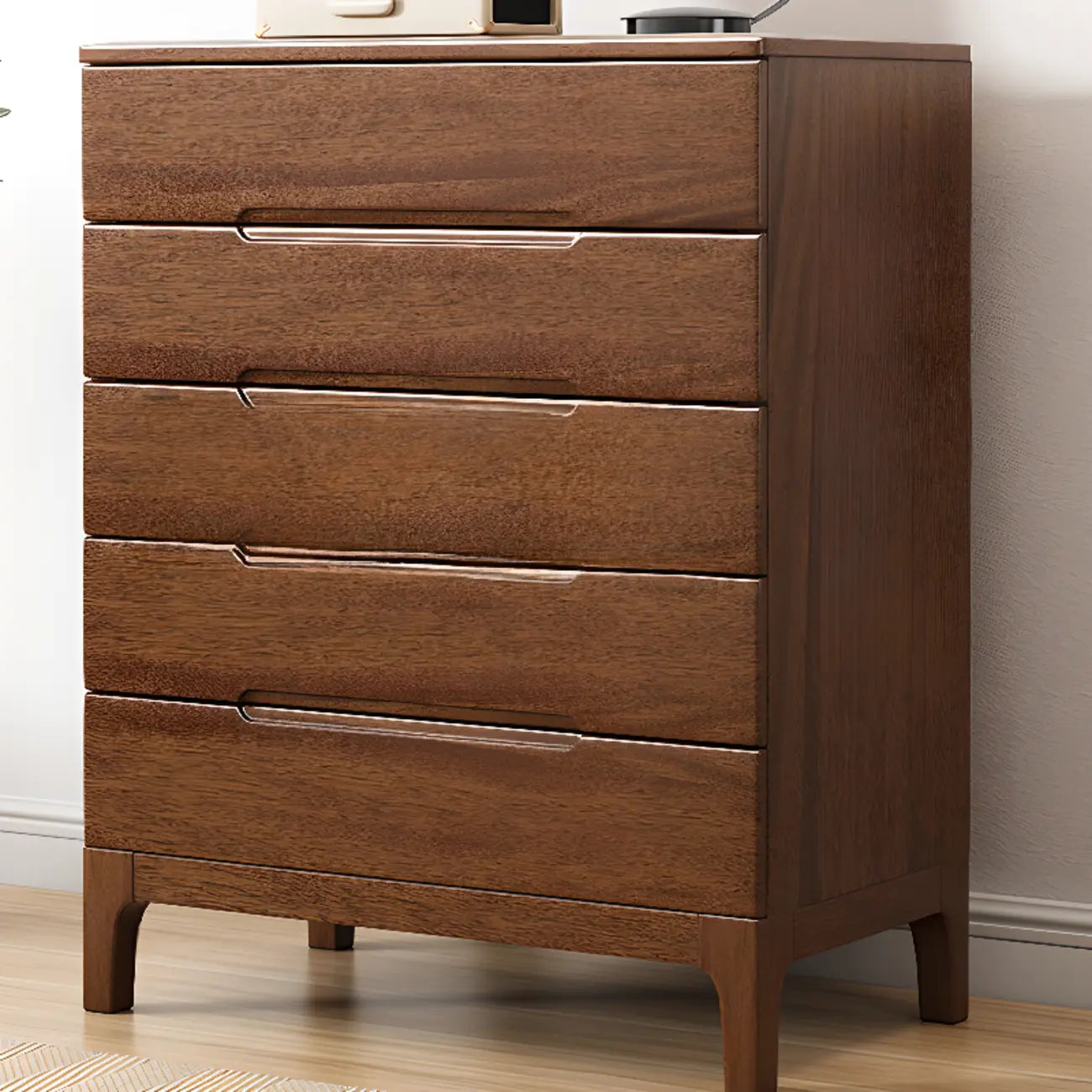 Commode contemporaine en bois laqué à 5 tiroirs