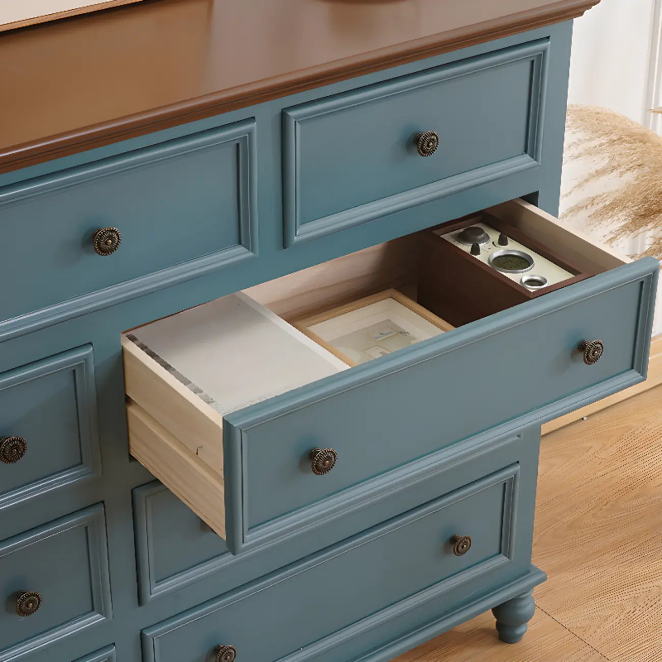 Commode élégante en bois blanc à 9 tiroirs pour chambre à coucher