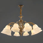Lustre classique en laiton à motif floral pour salon, avec abat-jour beige