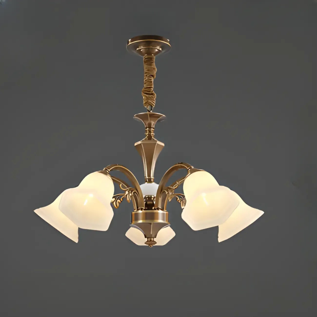 Lustre classique en laiton à motif floral pour salon, avec abat-jour beige