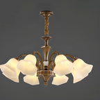 Lustre classique en laiton à motif floral pour salon, avec abat-jour beige