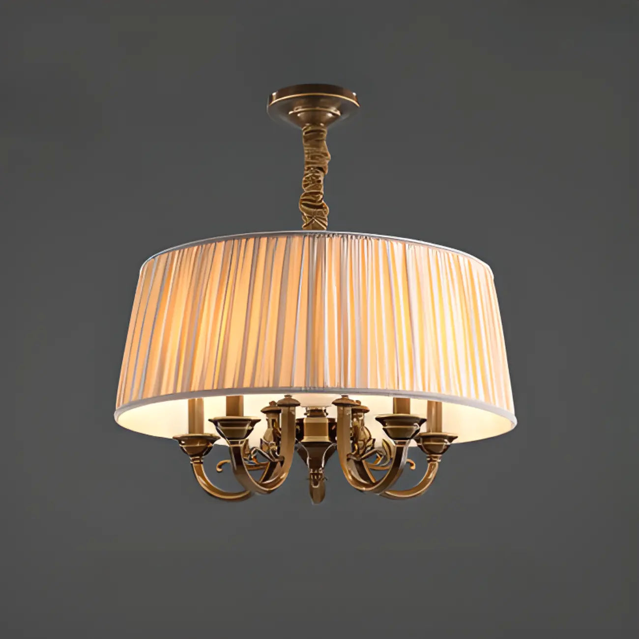 Lustre classique en laiton à motif floral pour salon, avec abat-jour beige