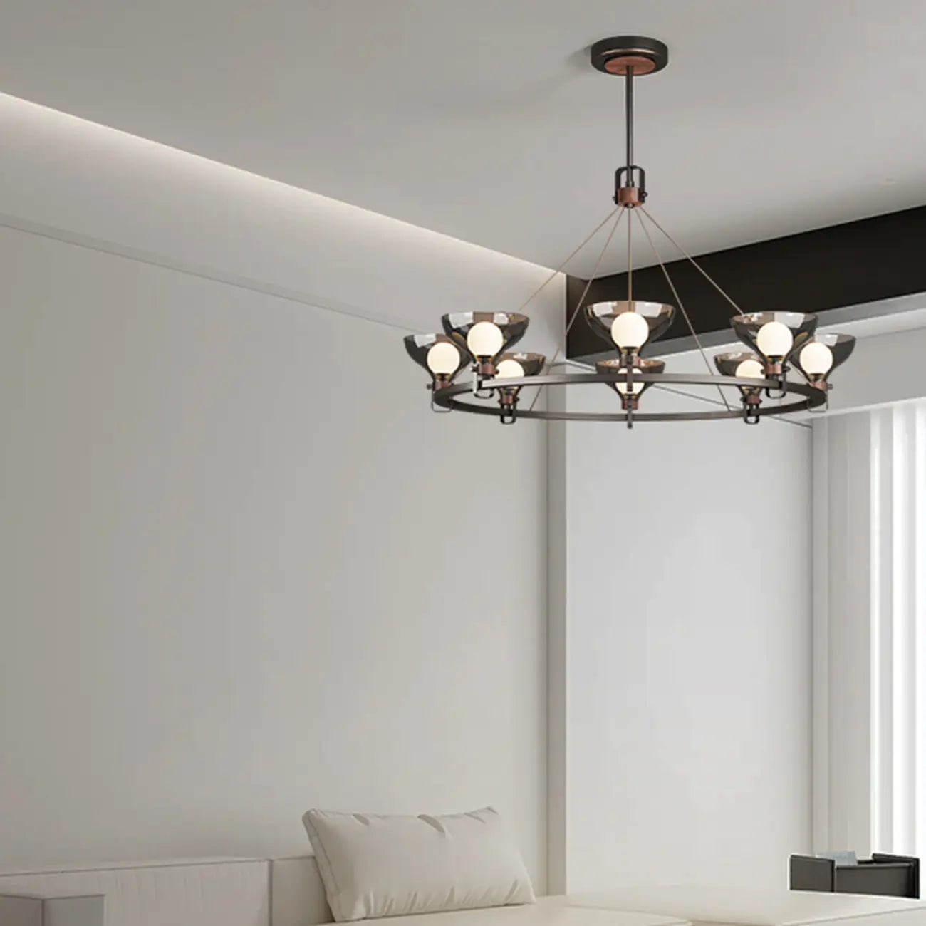 Lustre industriel en métal noir avec abat-jour en verre gris