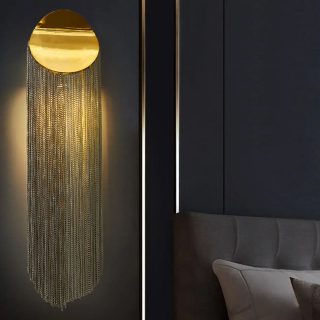 Applique murale de luxe en métal avec abat-jour en aluminium à lumière ambiante