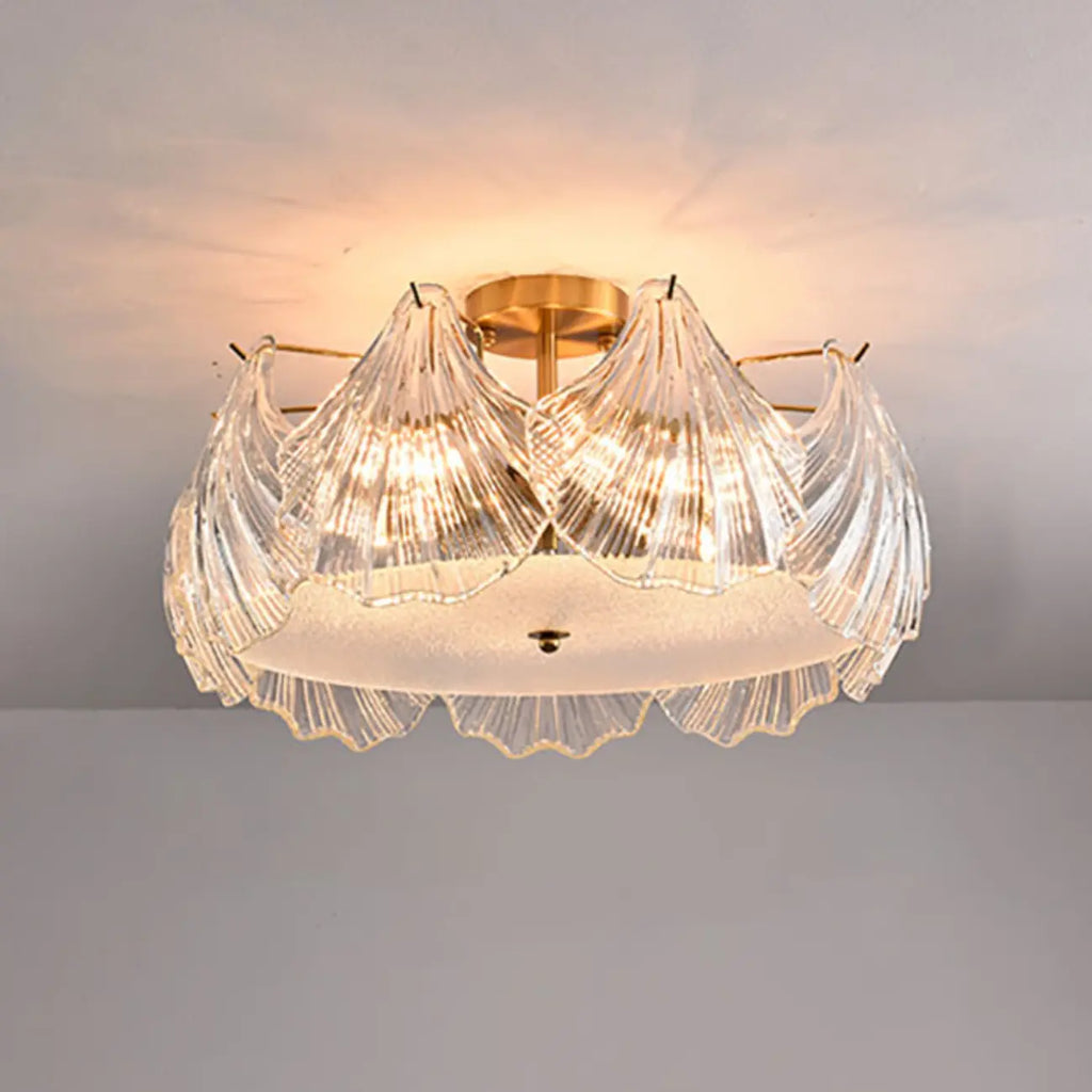 Plafonnier de luxe pour salon avec abat-jour en verre en forme de coquillage
