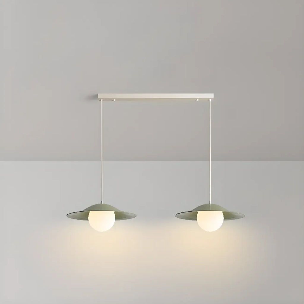 Suspension linéaire en verre blanc nordique pour salle à manger