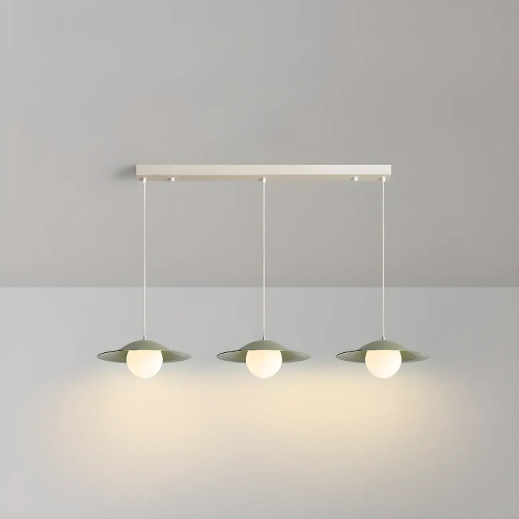 Suspension linéaire en verre blanc nordique pour salle à manger