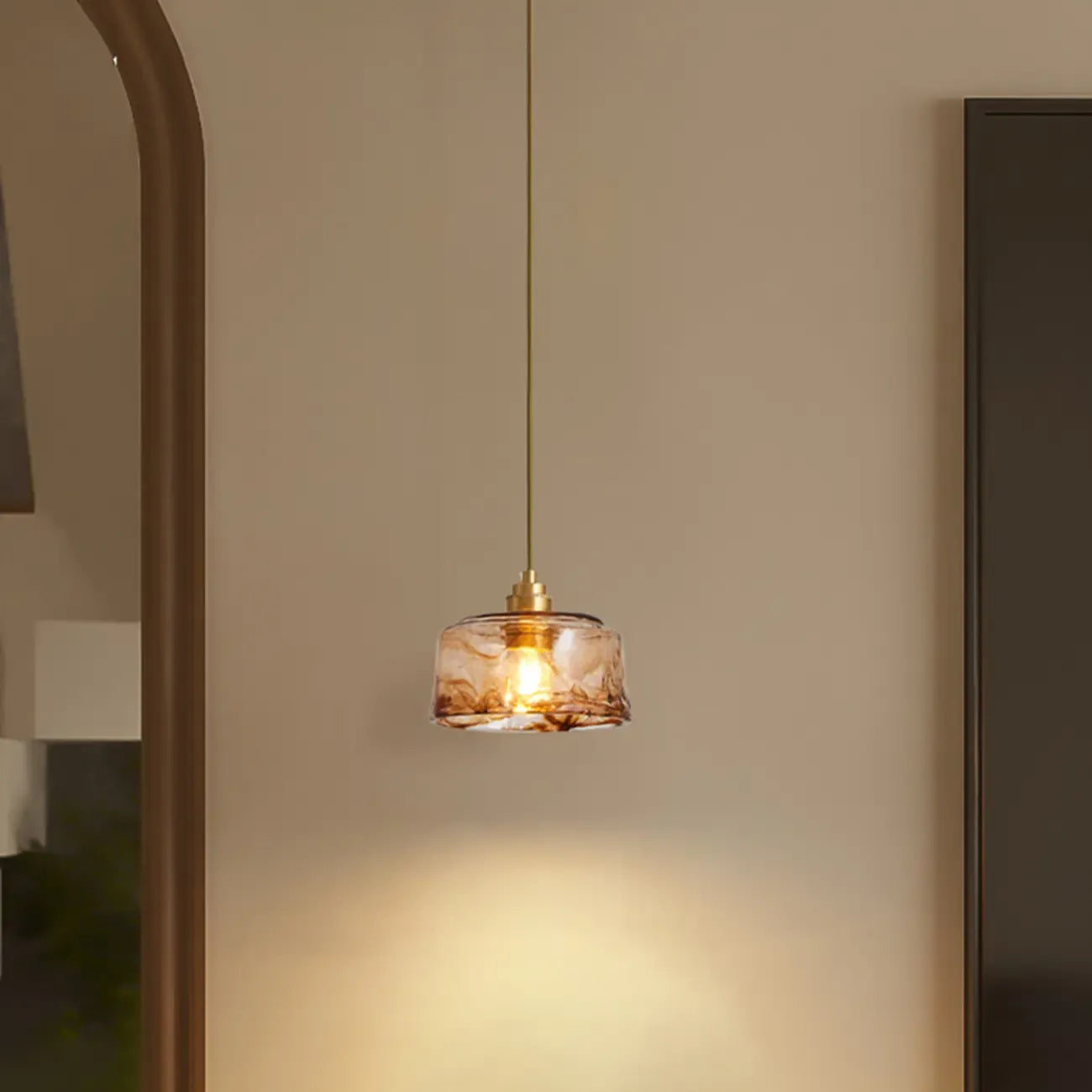 Suspension moderne en verre ambré à effet ondulé pour salle à manger