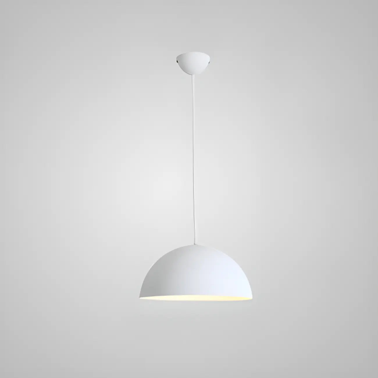 Suspension industrielle en aluminium noir pour restaurant