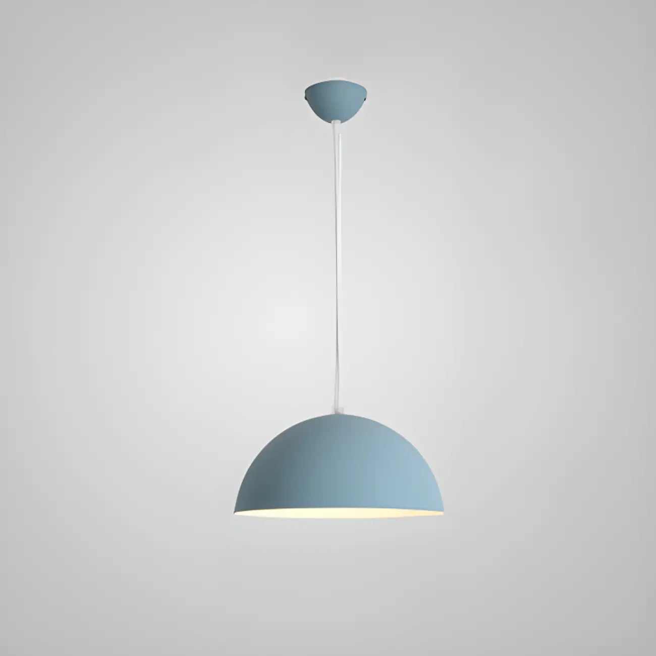 Suspension industrielle en aluminium noir pour restaurant