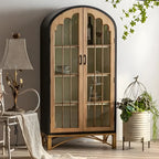 Vitrine moderne cintrée en bois clair et porte vitrée