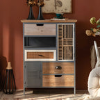 Vitrine moderne cintrée en bois clair et porte vitrée