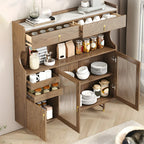 vaisselier de cuisine en bois brun avec porte vitrée et rangements