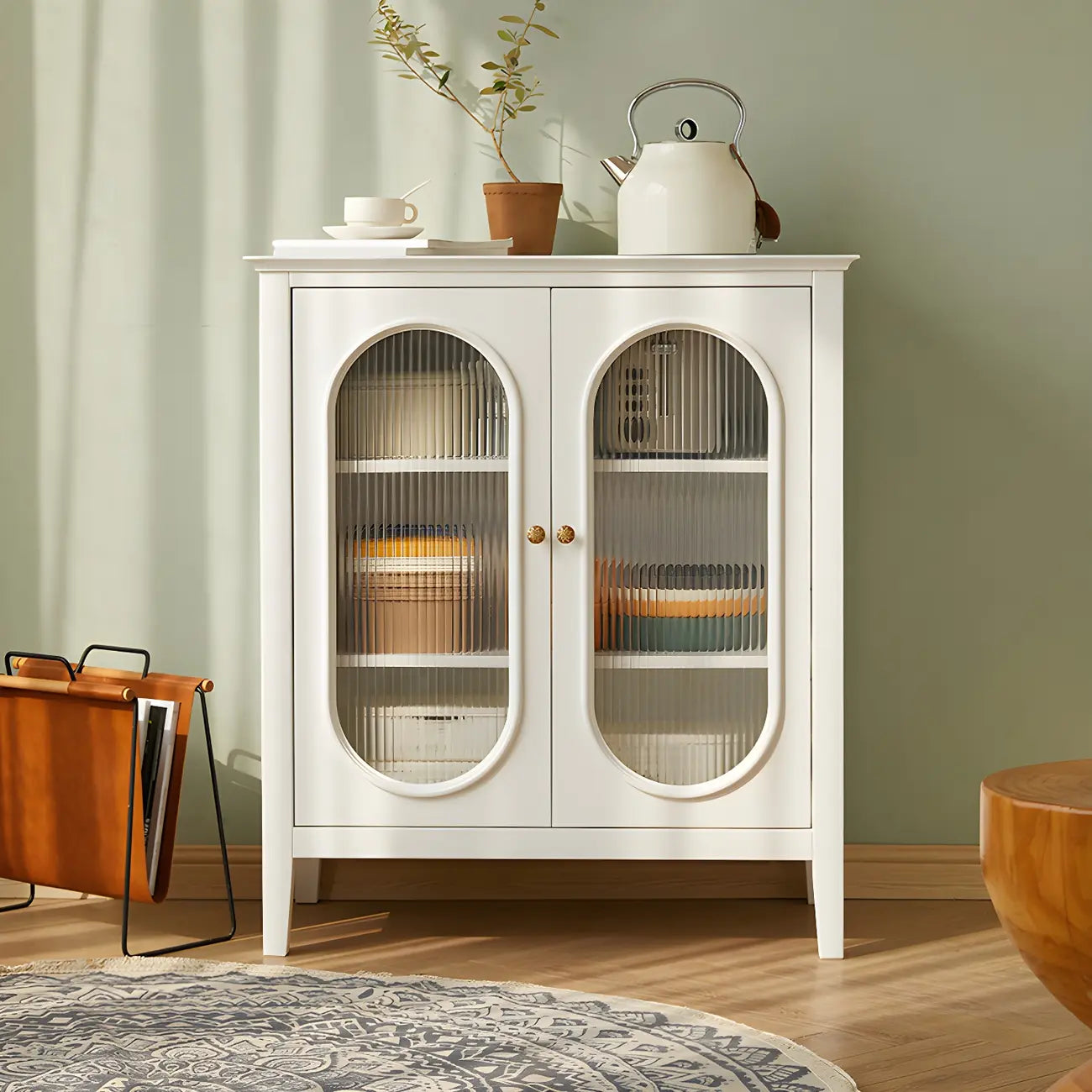 vaisselier moderne en chêne blanc avec portes vitrées