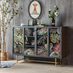 Vitrine en bois gris avec portes vitrées et pieds dorés