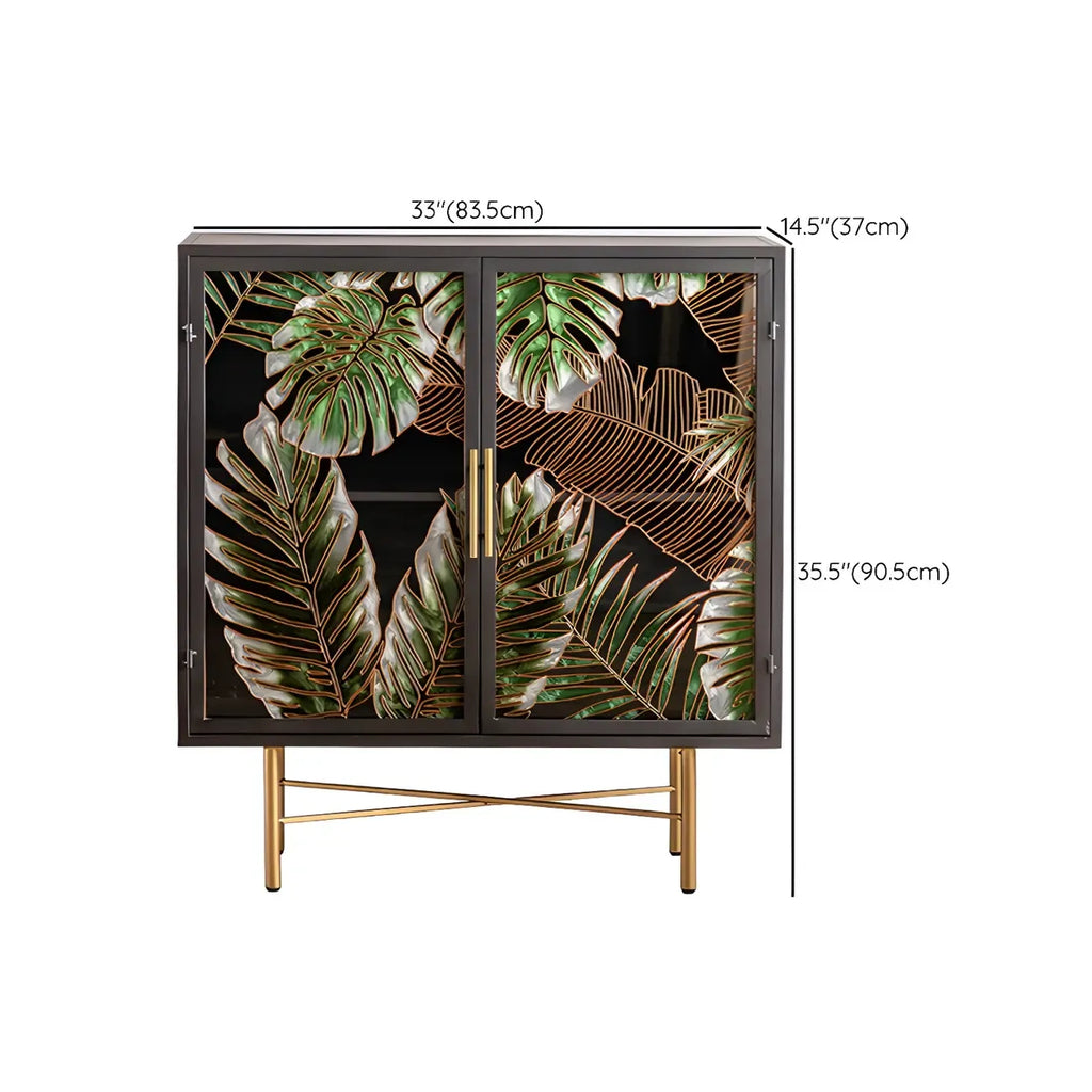Vitrine en bois gris avec portes vitrées et pieds dorés