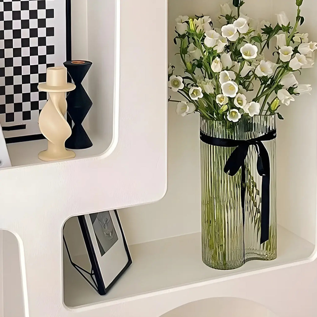 Vitrine de rangement ouverte contemporaine en bois blanc