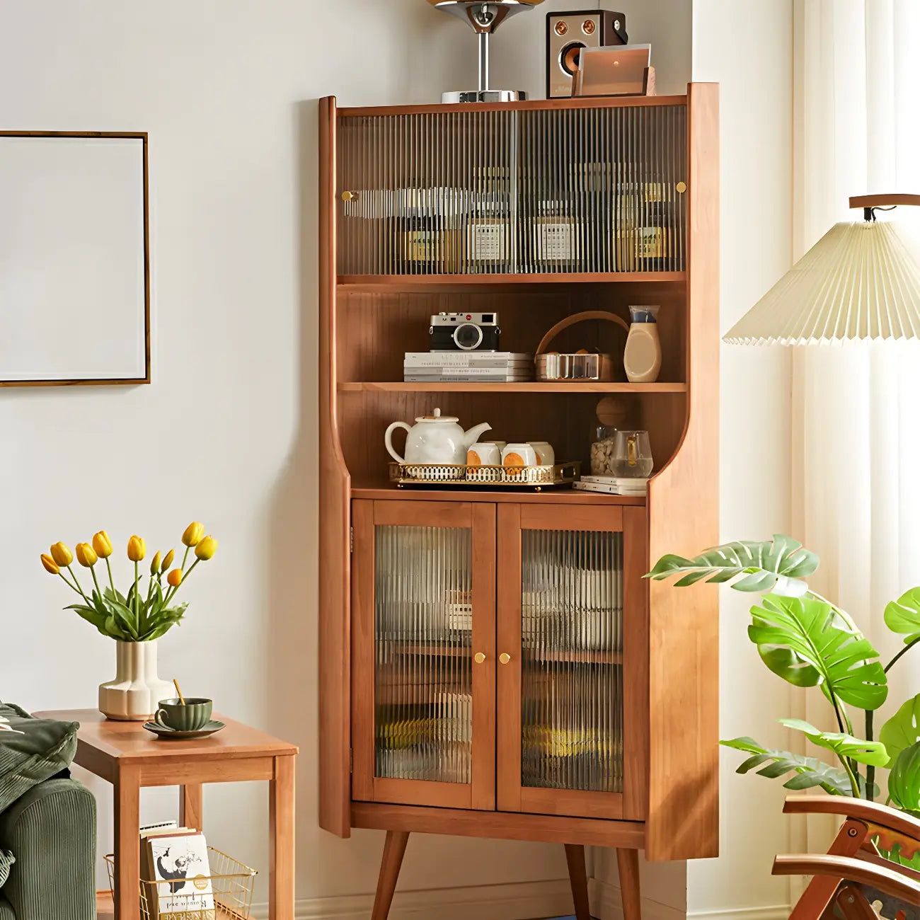 Credenza angolare in ciliegio con ripiani regolabili