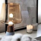 Lampe de table géométrique moderne en verre ambré pour chambre à coucher