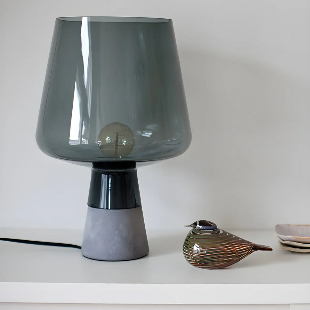 Lampe de table géométrique moderne en verre ambré pour chambre à coucher