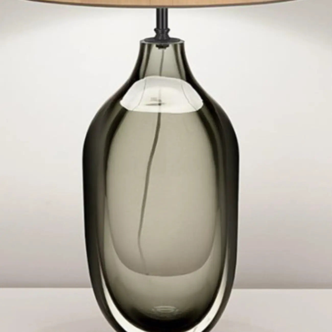 Lampe de table moderne géométrique en cristal pour usage résidentiel