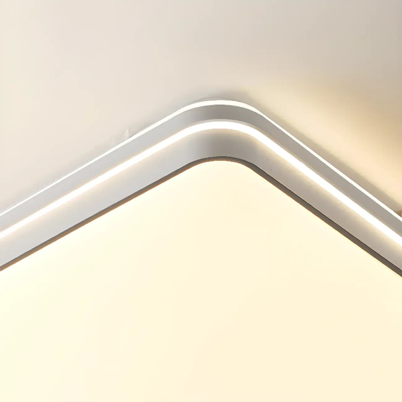 Plafonnier LED encastré à intensité variable avec abat-jour, idéal pour le salon