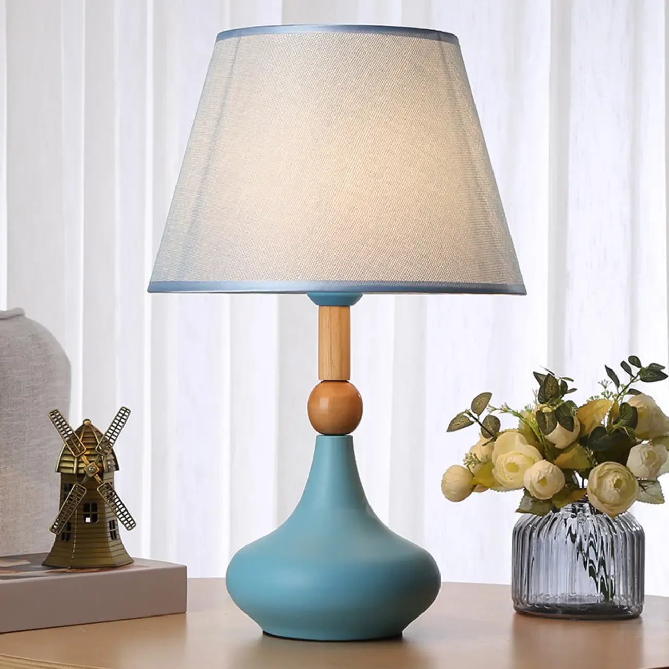 Lampe de table géométrique grise moderne pour salon