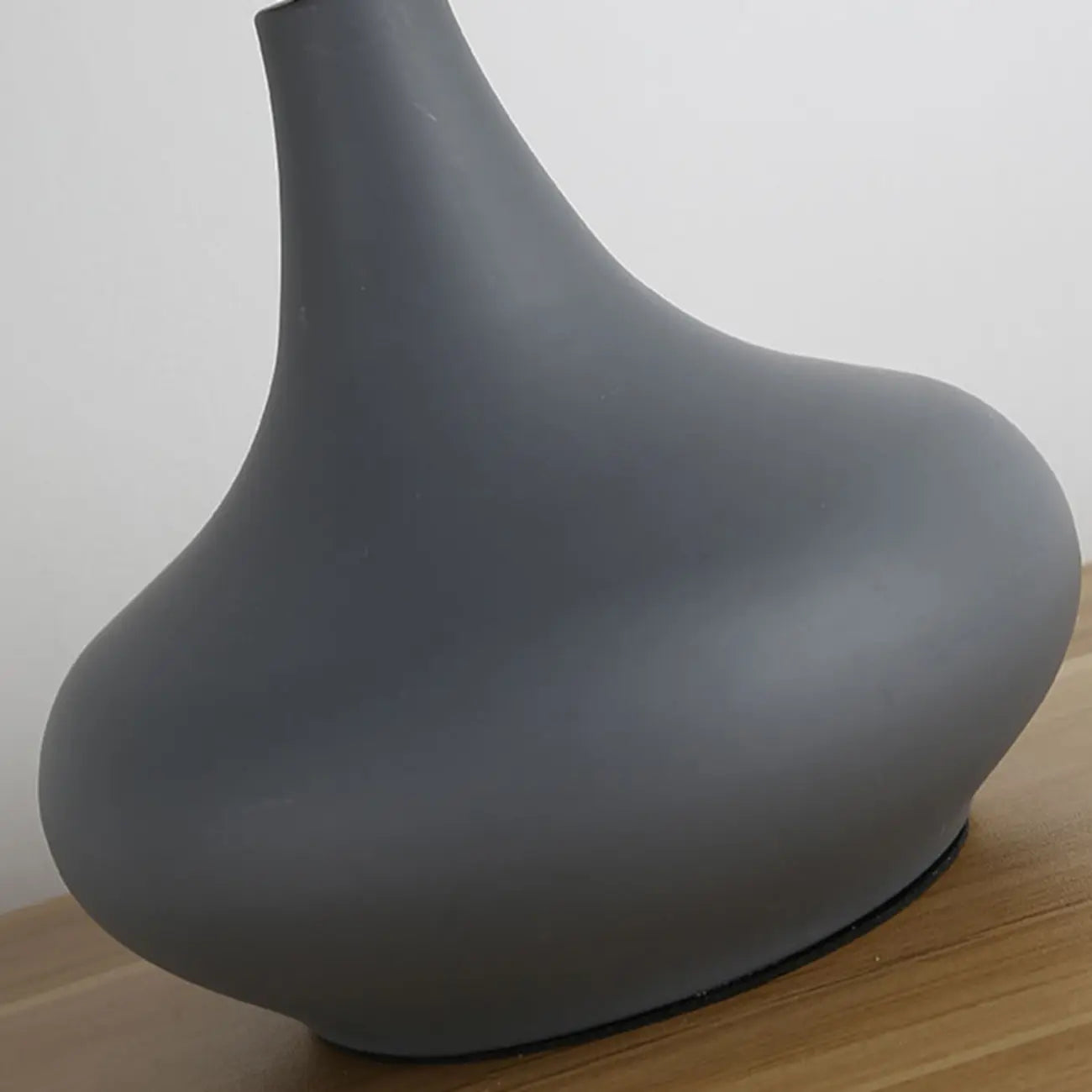 Lampe de table géométrique grise moderne pour salon