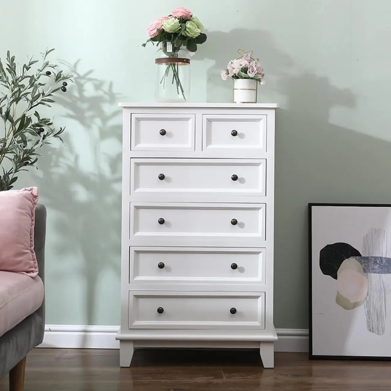 Commode élégante en bois blanc à 7 tiroirs avec poignée en métal