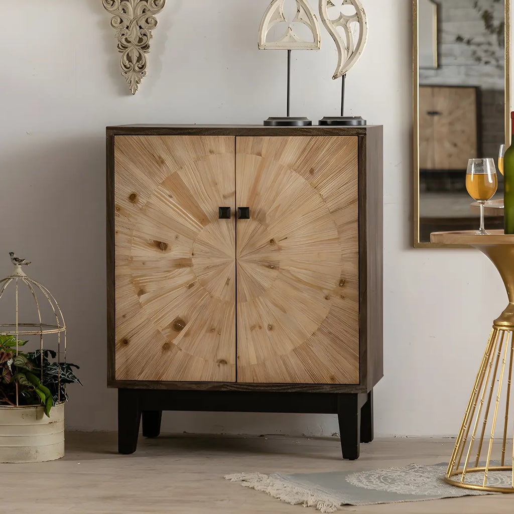 Charmante commode en bois, finition naturelle