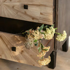 Charmante commode en bois, finition naturelle
