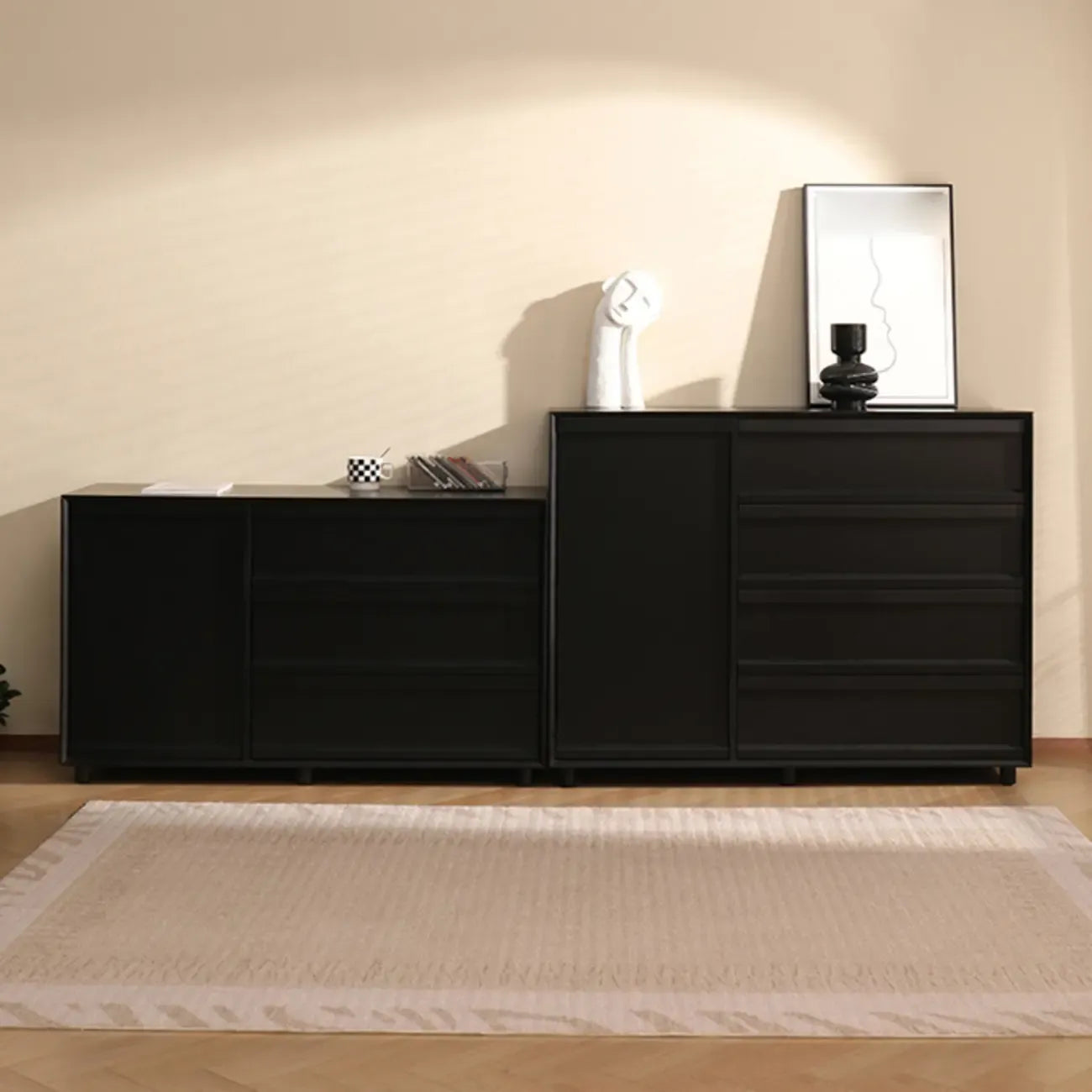 Commode industrielle en bois avec tiroirs et rail en métal lisse