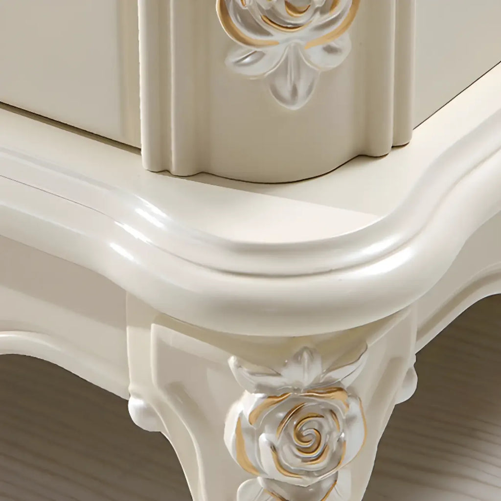 Commode nordique étroite en bois à 3 tiroirs
