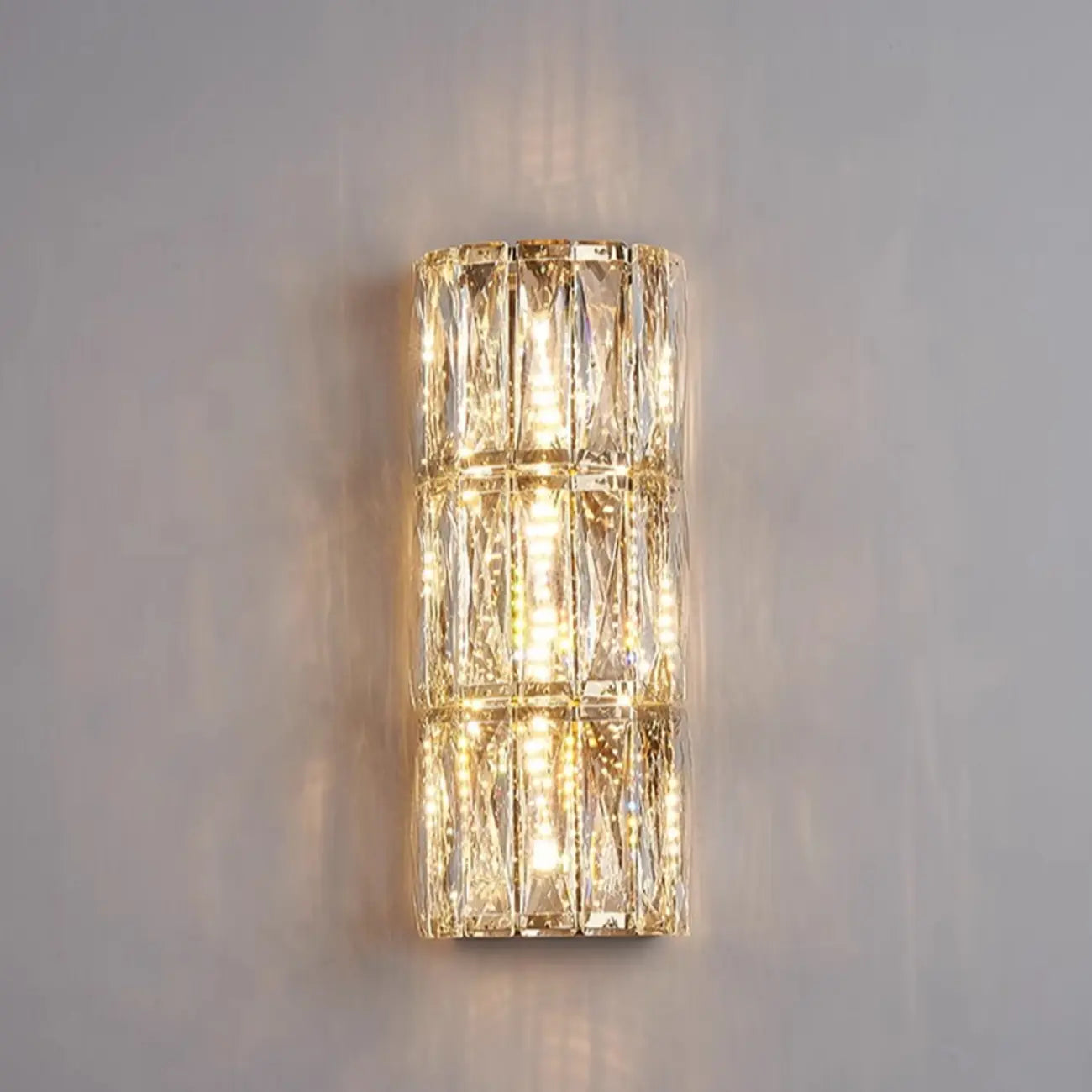 Applique murale en acier à câblage direct avec abat-jour en cristal