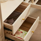Meuble TV contemporain en pin blanc de 63 pouces avec 4 tiroirs