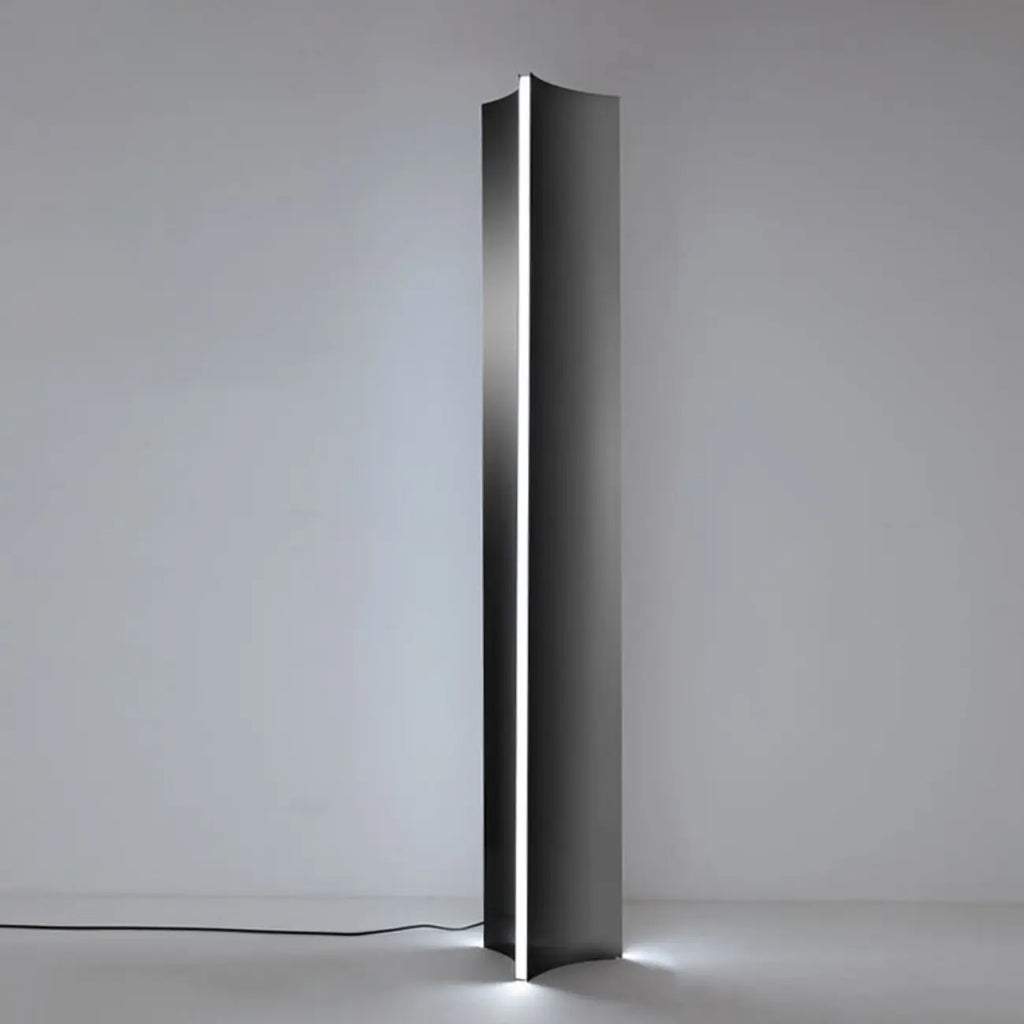 Lampadaire minimaliste en métal à intensité variable pour salon