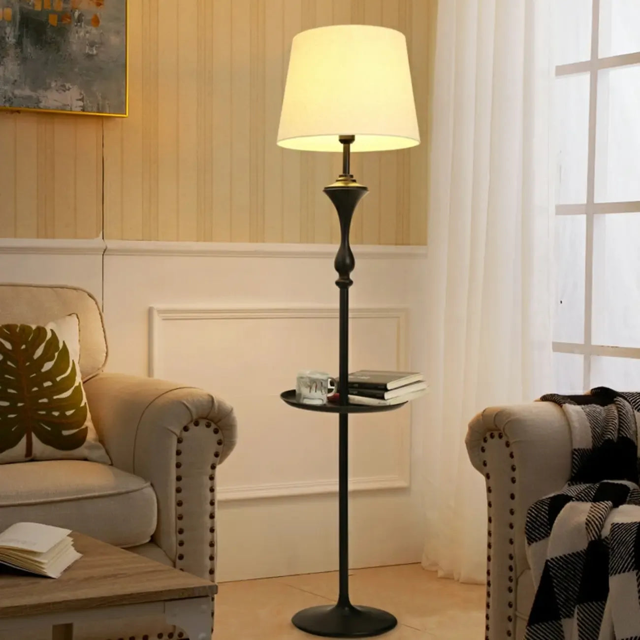 Lampadaire de table moderne en métal noir avec abat-jour en tissu beige