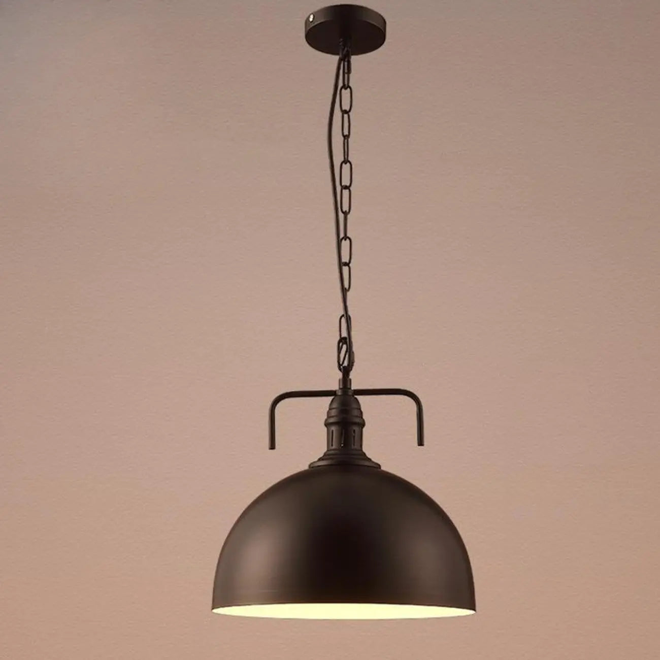 Suspension ronde noire réglable de style industriel